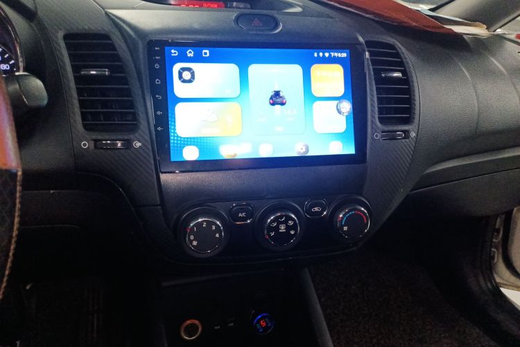 起亚K3 2015款 1.6L 自动GL局部细节16