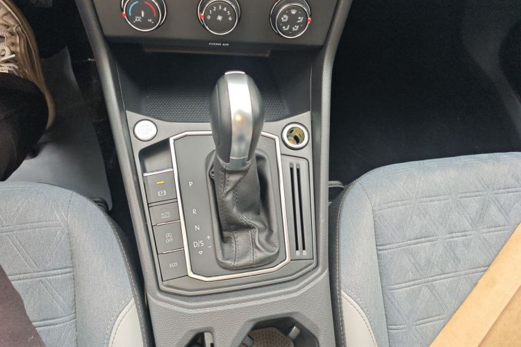 大众 朗逸 2024款 300TSI DSG满逸版中控内饰18