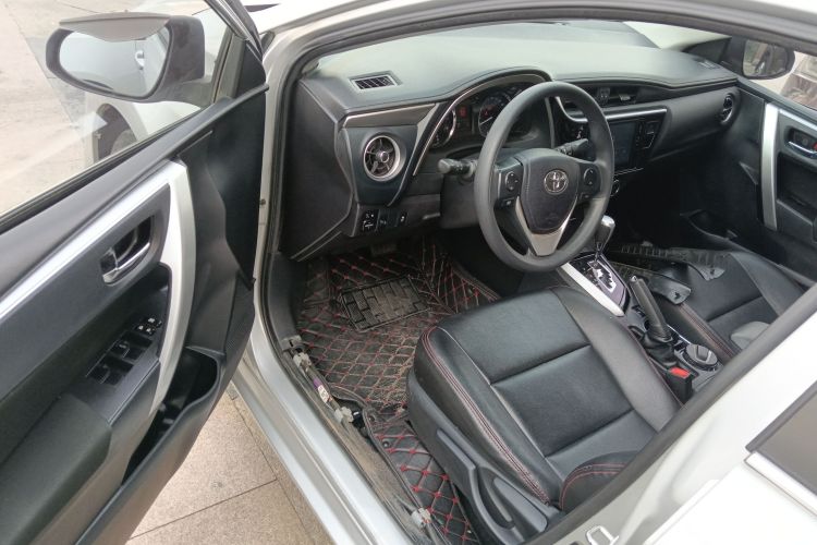 丰田 卡罗拉 2017款 改款 1.2T S-CVT GL-i中控内饰20