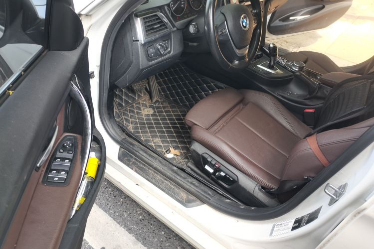 宝马3系 2019款 320Li 时尚型中控内饰20