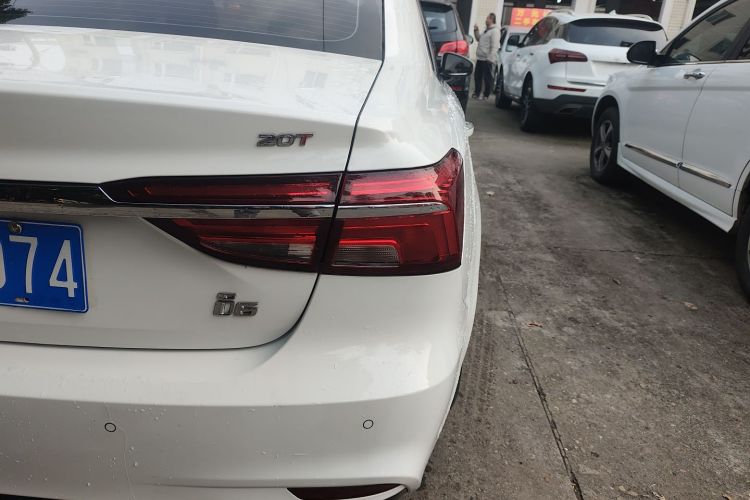 荣威i6 2018款 20T 自动旗舰版车身外观6006