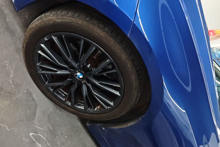 宝马3系 2020款 改款 325Li M运动曜夜套装车身外观6007