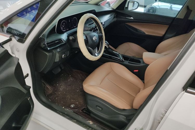 别克GL6 2021款 323T 轻混动互联豪华型中控内饰20