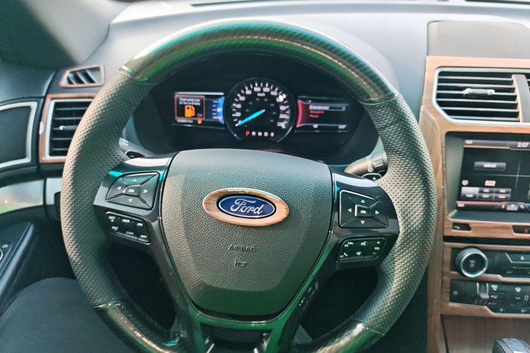 福特 探险者(进口) 2017款 2.3T 风尚版中控内饰13