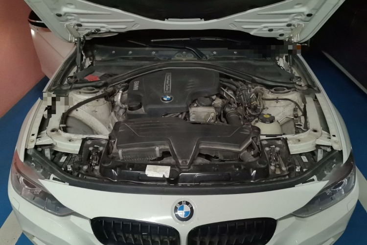 宝马3系 2014款 320Li 时尚型局部细节24