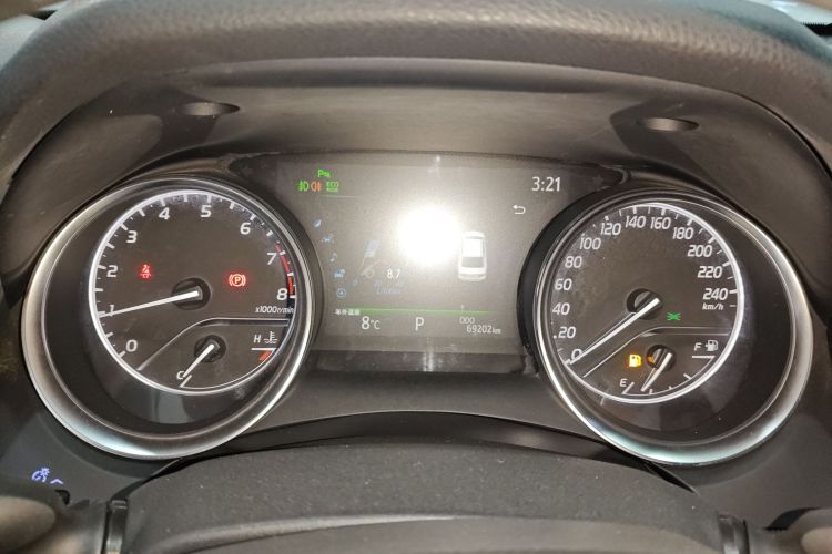 丰田 凯美瑞 2019款 改款 2.5G 豪华版中控内饰14