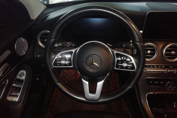 奔驰C级(进口) 2020款 C 260 旅行轿车中控内饰13