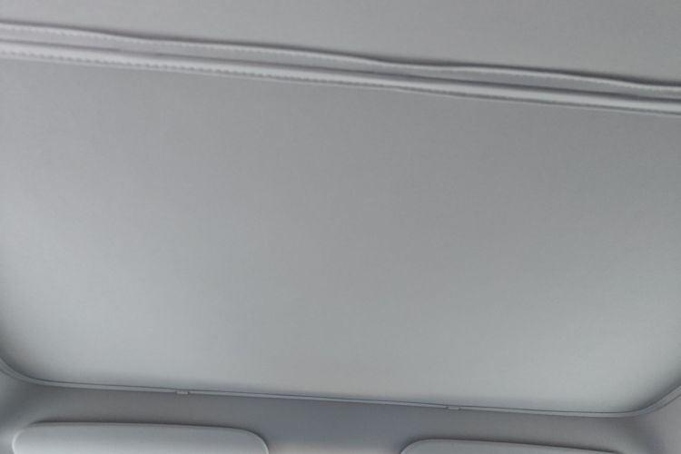 特斯拉 Model Y 2024款 后轮驱动版中控内饰22