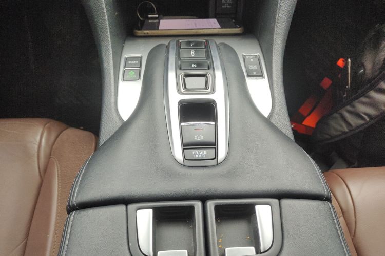 本田 冠道 2017款 370TURBO 四驱尊享版中控内饰18