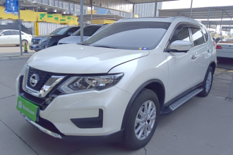 日产 奇骏 2023款 经典 2.0L 两驱智联舒享版