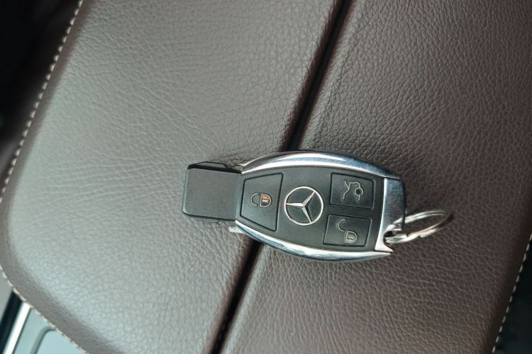 奔驰GLE 2017款 GLE 400 4MATIC中控内饰11