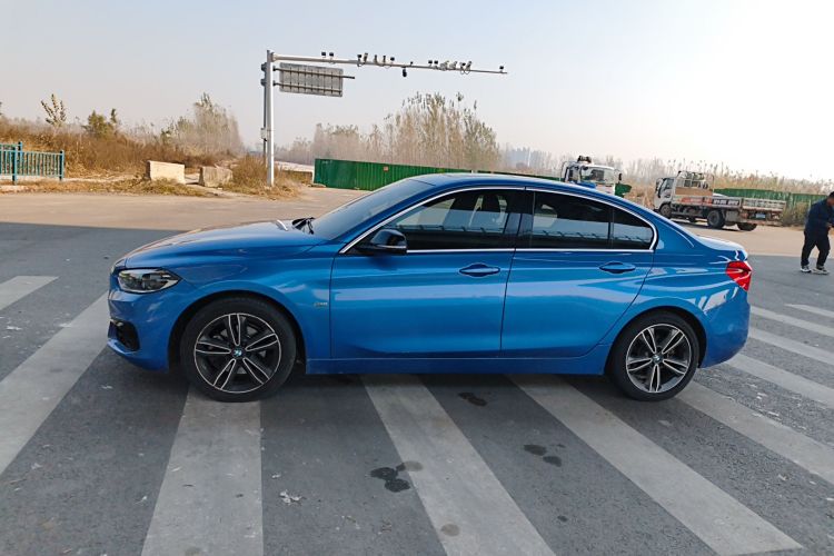宝马1系 2017款 118i 运动型车身外观6003