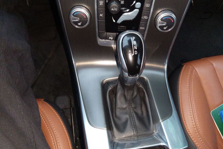 沃尔沃V60 2015款 T5 智雅版局部细节18