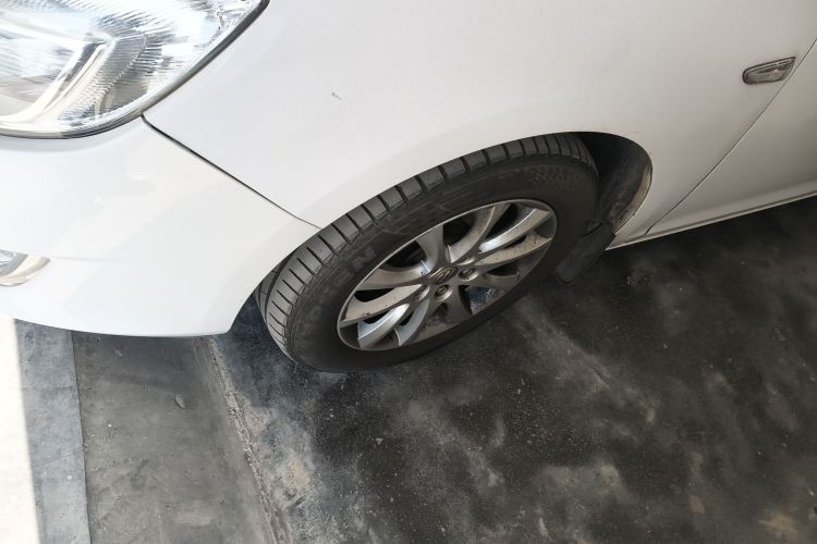 别克 英朗 2014款 XT 1.6L 自动时尚版车身外观6007