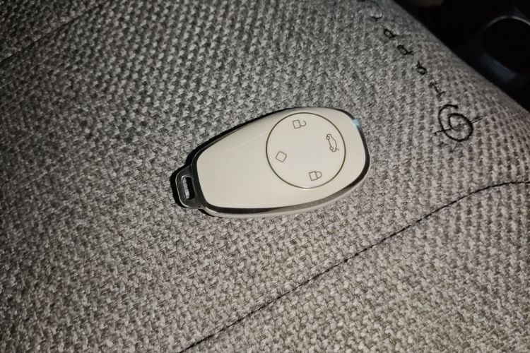 零跑汽车 零跑T03 2023款 200轻享版中控内饰11