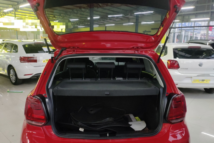 大众 Polo 2018款 1.5L 自动安享型机舱底盘23