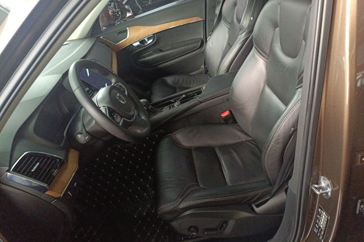 沃尔沃XC90 2018款 T6 智雅版 7座中控内饰19