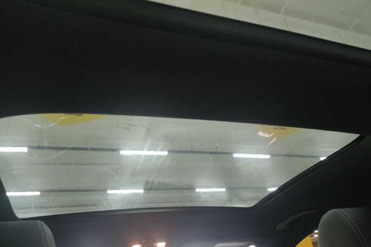 奔驰B级 2022款 改款 B 200 动感型中控内饰22