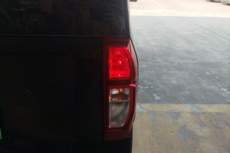 五菱汽车 五菱之光新能源 2025款 201km 舒适型车身外观6006