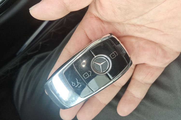 奔驰C级 2020款 C 260 L 运动版中控内饰7001