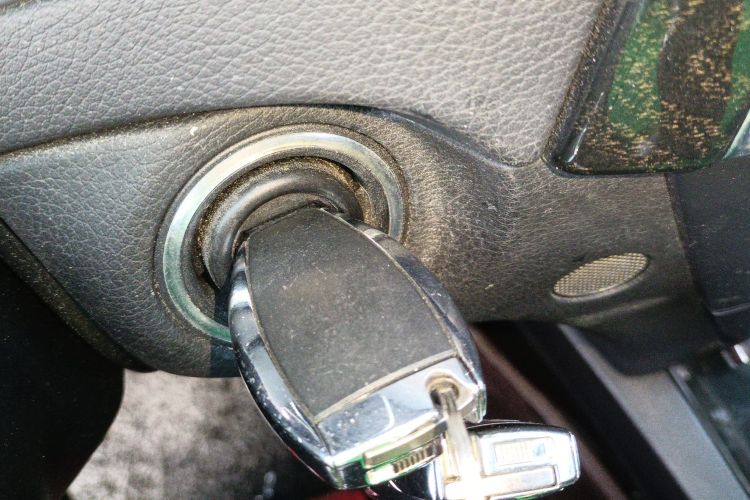 奔驰C级 2013款 C 260 CGI 时尚型中控内饰7001