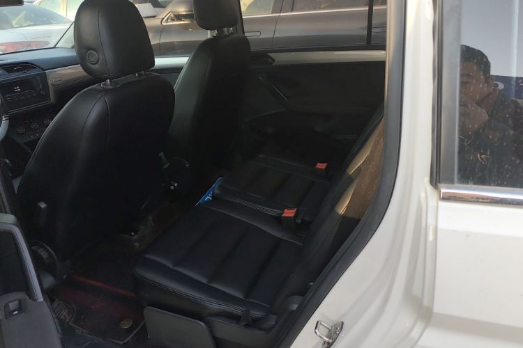 大众 2018款 途安L 280TSI 手动风尚版中控内饰7004