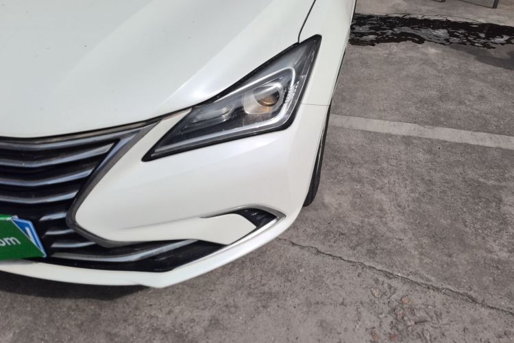 长安 逸动 2019款 高能版 1.6L GDI 手动先锋型 国VI局部细节36