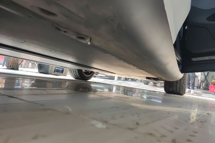 特斯拉 Model Y 2025款 后轮驱动版局部细节9001