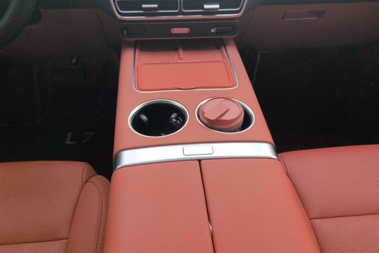 理想汽车 理想L7 2024款 Pro中控内饰18