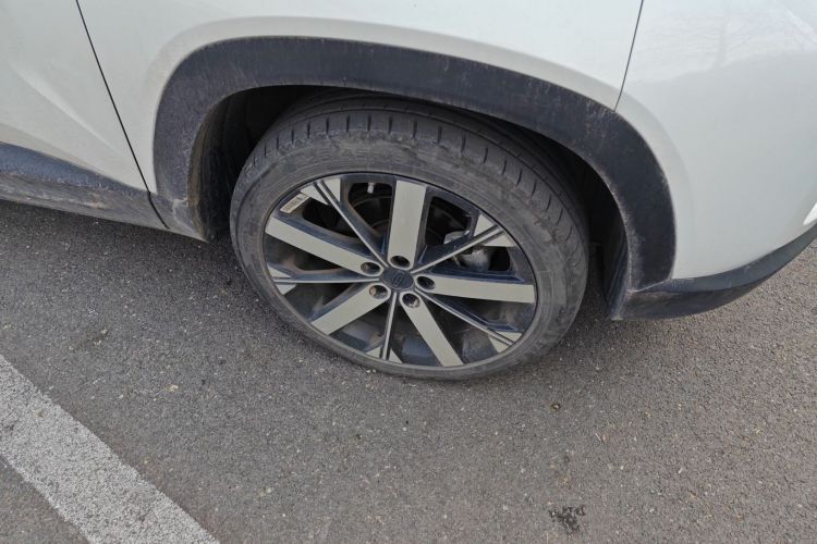 吉利汽车 吉利icon 2023款 1.5TD 巧克力醇巧版车身外观10