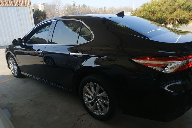 丰田 凯美瑞 2021款 2.0G 豪华版车身外观4