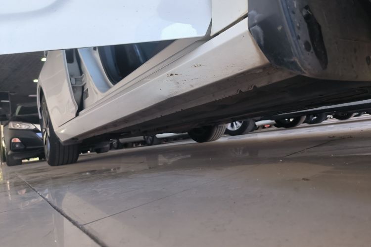 日产 天籁 2019款 2.0T XL Upper 智享版局部细节9001