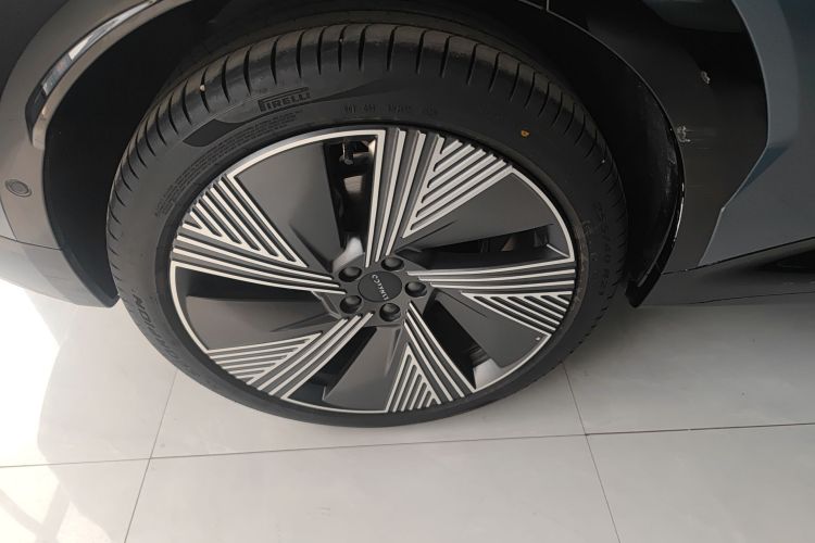 领克08 EM-P 2025款 245km 超长续航Halo车身外观6008