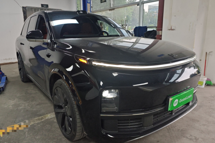 理想汽车 理想L8 2023款 Pro车身外观3