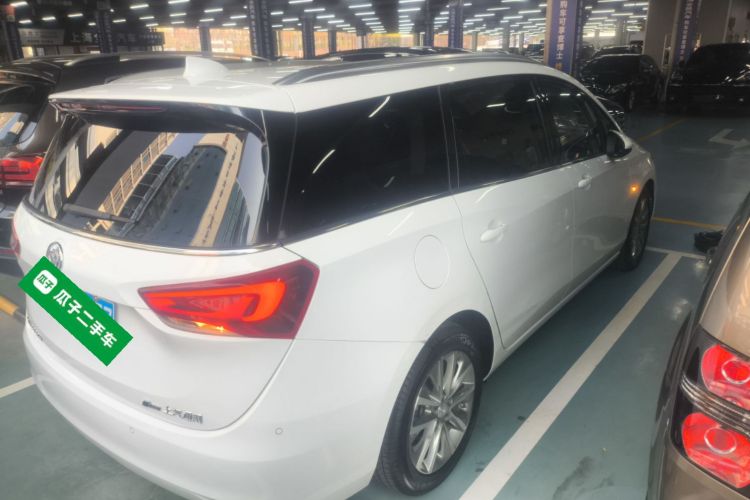 别克GL6 2021款 323T 轻混动互联豪华型车身外观7