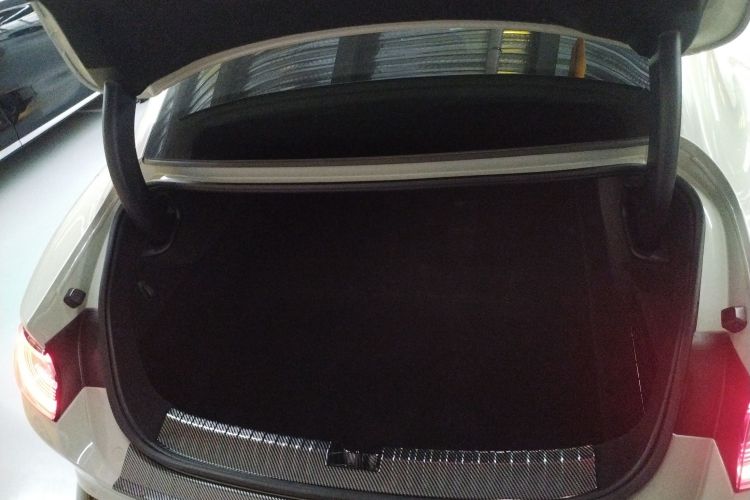 小米汽车 小米SU7 2024款 四驱超长续航高阶智驾Max版局部细节23