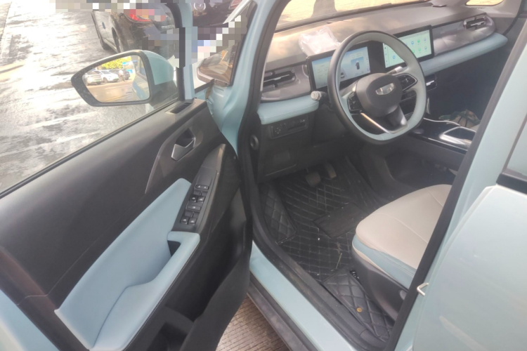 吉利几何E萤火虫 2024款 401km 萤光中控内饰20