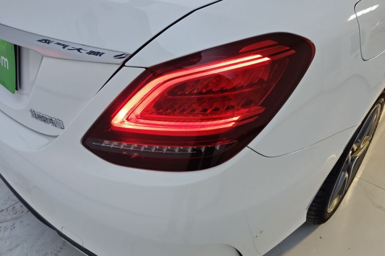 奔驰C级 2021款 C 260 L 运动星耀臻藏版车身外观9