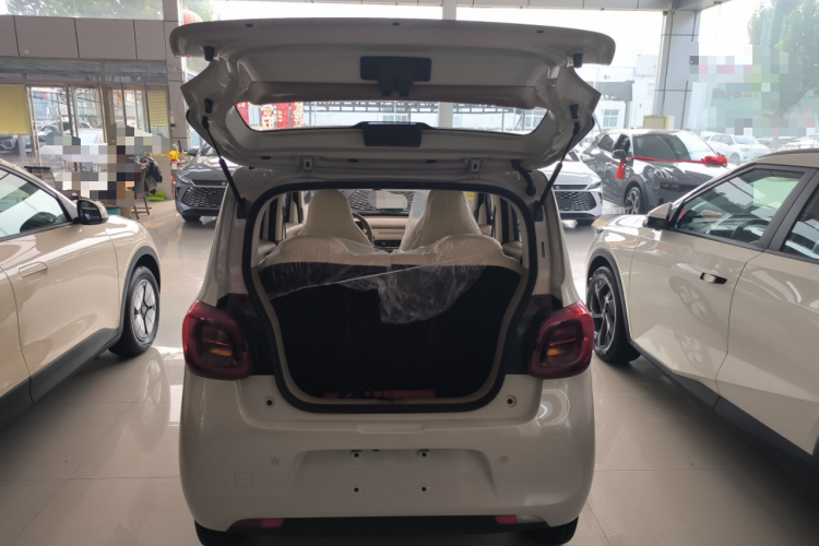 五菱汽车 宏光MINIEV 2025款 四门版 进阶款机舱底盘23