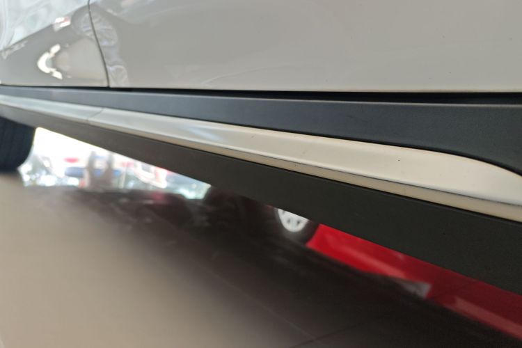 荣威RX5 2020款 20T 自动Ali智联网超越智臻版局部细节9002