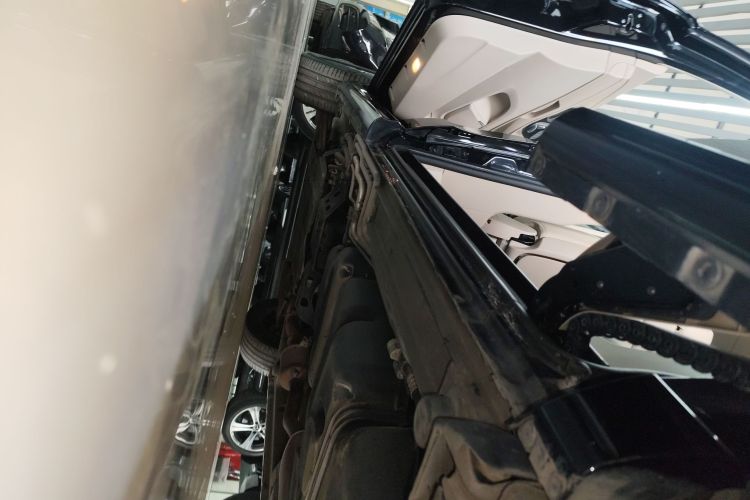 奔驰V级 2018款 V 260 尊贵版 国VI局部细节9002