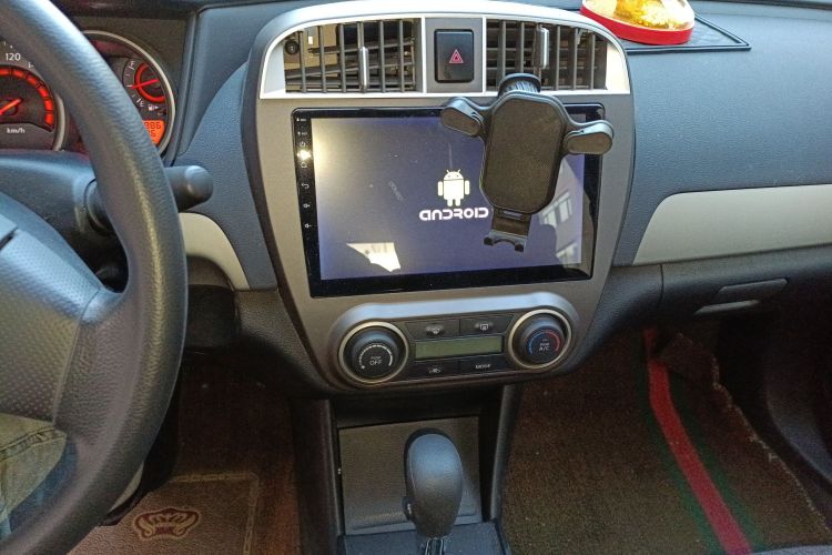 日产 轩逸 2018款 经典 1.6XE+ CVT领先版中控内饰16