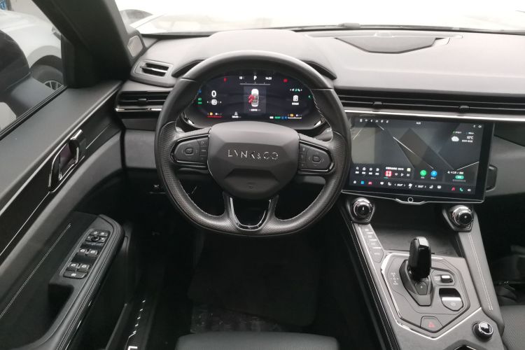 领克01 EM-P 2023款 1.5TD EM-P PM中控内饰13