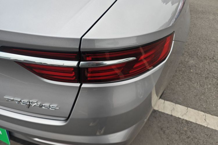 吉利汽车 星瑞 2021款 改款 2.0TD 尊贵型车身外观9