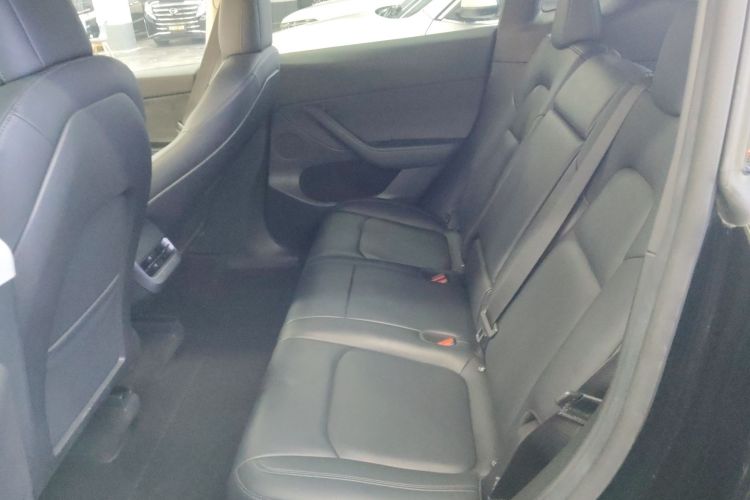 特斯拉 Model Y 2022款 改款 后轮驱动版中控内饰21