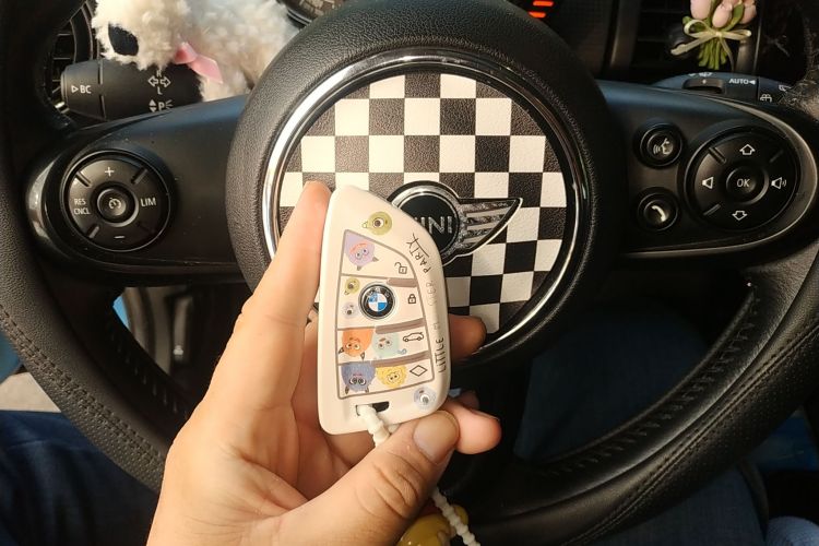 MINI 2016款 1.5T COOPER 五门版中控内饰7001