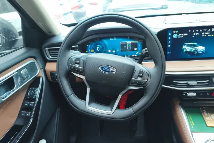 福特 探险者 2023款 EcoBoost 285 四驱钛金版 7座局部细节13