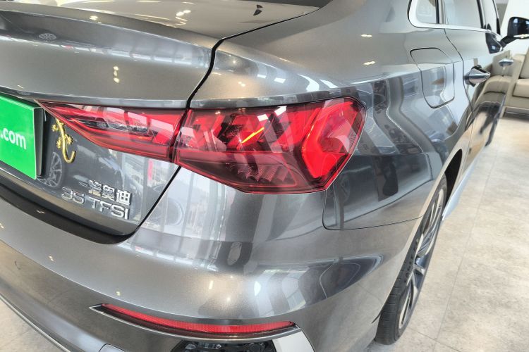 奥迪A3 2023款 改款 A3L Limousine 35 TFSI 时尚运动型车身外观6006