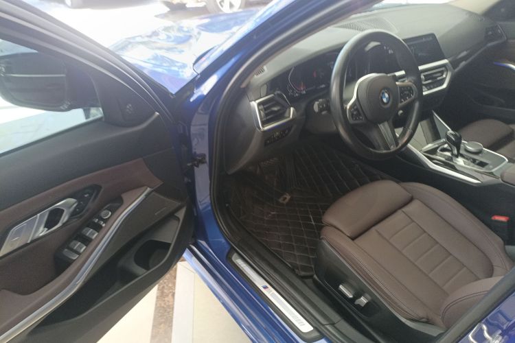 宝马3系 2020款 改款 325Li M运动套装中控内饰20