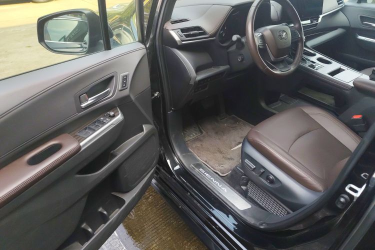丰田 赛那SIENNA 2021款 2.5L混动 铂金版中控内饰7003